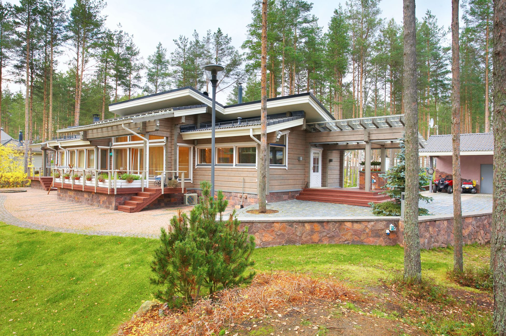 Элитные дома из дерева. Одноэтажный коттедж Lahti премиум-класса